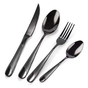 Juego de Cubiertos de Acero Inoxidable con Mango Martillado Moderno, con Acabado Espejo Negro, Dorado y Plateado, Apto para Lavavajillas, Sostenible y Duradero - Product Image 5