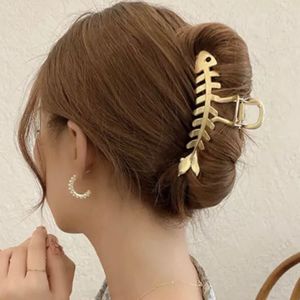 Pinza de Pelo Decorativa de Resina Art Deco, Moda Verano 2025, Estilo TS, Accesorios de Joyería para Mujer, Pinza de Tiburón, HF Industries - Product Image 1