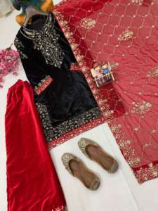 Ensemble haut et bas de créateur pour soirée avec dupatta - Product Image 1