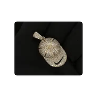 Accesorios de Moda Hip Hop, Colgante de Diamantes Estilo Sombrero con Esmalte Negro y Oro Real de 14 Quilates con Diamantes de Pureza Si, Disponible para la Venta