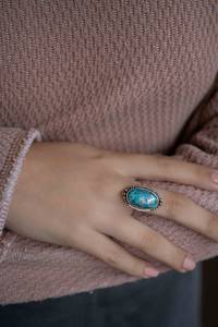 Bague ovale en cuivre et turquoise, en alliage de métaux (argent sterling 925 et laiton), faite à la main, pierre de naissance de décembre, idée de bijou fantaisie, cadeau - Product Image 3