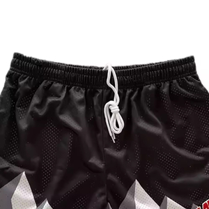 Pantalones cortos de malla transpirable con estampado personalizado al por mayor para hombre, Colección sostenible de verano con botones y Mosca, color liso teñido - Product Image 2