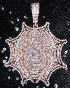 Colgante de Plata 925 con Incrustaciones de Moissanita en Forma de Telaraña, Logotipo Personalizado en Forma de 'S', Joyería Hip Hop VVS, Fabricante de Colgantes en Oro Rosa - Product Image 6