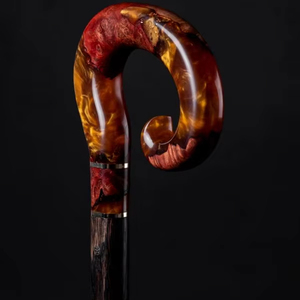 Bastón de senderismo de madera barnizado de 122cm popular diseño único personalizado de fábrica - Product Image 1