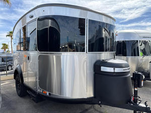 Fairly KH Used  NEW A-i-r s-t-r-e-a-ms Base camp 20X avec énergie solaire et lithium - Product Image 1