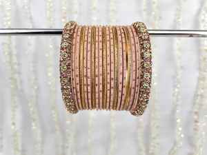 Conjuntos de Churiyan Nupciales Indios y Pakistaníes de Diseño Tradicional, Última Colección, Hechos a Mano, Brazaletes Churiyan Nupciales para Mujer Disponibles - Product Image 4