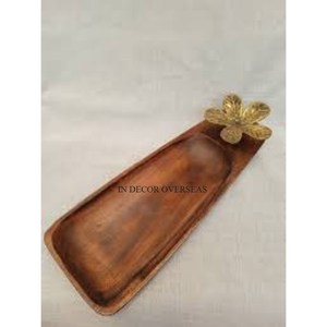 Bandeja para servir hecha de madera de excelente calidad con asas de diseñador de hojas de metal pulido brillante plateado para el mejor agarre de la India - Product Image 6