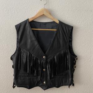 100% Genuine Leather <b>Women's</b> Vest Fully Customized Snap Button Front Closure Fringe Style Fashion <b>Waistcoat</b> Leather Fashion Vest - Product Image 3