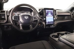 CAMIONETA TRADESMAN 2500 2025 USADA RECIENTEMENTE, TRANSMISIÓN AUTOMÁTICA DE 8 VELOCIDADES, MOTOR V8 DE 405 HP - Product Image 2