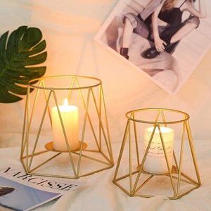 Candelabro de Metal Dorado con Diseño Moderno para Decoración de Mesa de Comedor, Sala de Estar, Hoteles, Restaurantes y Ocasiones Especiales - Product Image 6