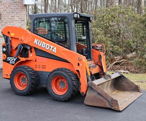 Chargeuse compacte SSV65 2018 - Puissance compacte, performances fiables - Product Image 1