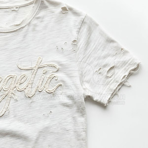 Camiseta de Hombre al por Mayor con Bordado Desgastado, Costuras Reforzadas, Diseño Personalizado, Tejido de Punto, Oversize, Material de Mezcla de Algodón Resistente - Product Image 5