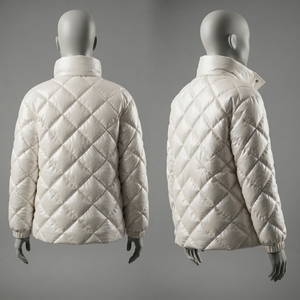 Chaqueta Acolchada Blanca Unisex con Diseño de Diamantes, Cuello Alto, Cierre de Cremallera, Cálida para Invierno, con Bolsillos Utilitarios, OEM, ODM, Venta al Por Mayor - Product Image 4