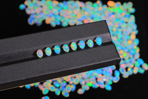 Opale éthiopienne précieuse en cabochon - 10x8mm - Opales multicolores chatoyantes - Pierre précieuse d'opale éthiopienne en vrac à prix de gros - Product Image 5