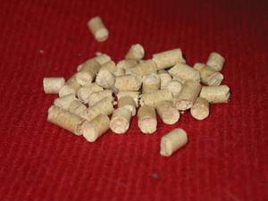 Granulés de bois de marque 3356, 6 mm, briquettes de biocarburant, épicéa, pin, chêne, hêtre, combustible de cuisson, fabriqué en Alabama, sac de 15 kg - Product Image 4