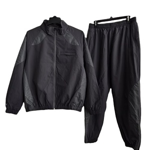 ชุดวอร์มผู้ชายสไตล์สตรีทแวร์ พิมพ์โลโก้ตามสั่ง ทรงโอเวอร์ไซส์ ดีไซน์เนอร์ พร้อมเชือกผูก ป้องกันลม ผ้าฟลีซ 220 กรัม ชุดฤดูหนาว - Product Image 2