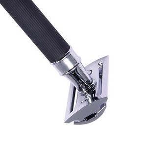 Venta al por mayor de acero inoxidable de doble filo maquinilla de afeitar de una sola hoja con mango de madera Etiqueta Privada OEM - Product Image 4