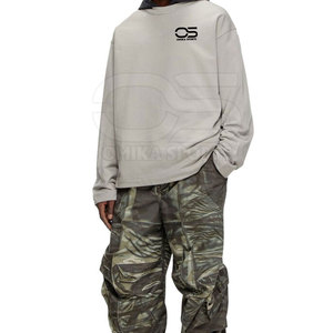 Sudadera extragrande para hombre, jersey con hombros caídos y diseño minimalista para trajes urbanos modernos - Product Image 3