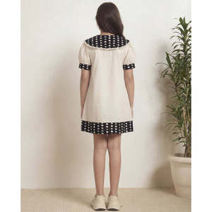 Bugandbees – robe trapèze en coton pour filles, avec col Peter Pan à pois, manches courtes, Mini robe d'été mignonne pour enfants - Product Image 4