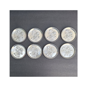 ถาดรองแก้วโลหะทรงกลมสีเงินสแตนเลสสำหรับตกแต่งบ้าน - Product Image 1