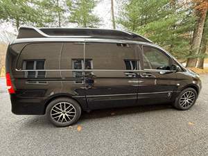 Mercedes-Benz Metris Explorer Conversion 2023 d'occasion (conduite à gauche/droite) - Product Image 3