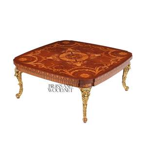 Mesa de Centro de Lujo con Marquetería Cuadrada, Incrustaciones de Madera Intrincadas, Patas Talladas en Oro Elegantes y Diseño Europeo Clásico - Product Image 5
