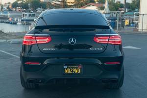 Mercedes-AMG GLC 63 Coupé 2019 usado de primera calidad, motor V8 biturbo, tracción en las cuatro ruedas, escape de rendimiento AMG - Product Image 4