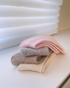 Chaussettes longues décontractées en tricot pour bébés, motif dessin animé 3D, respirantes, antidérapantes, couleur bonbon, pour l'été, vente en gros - Product Image 3