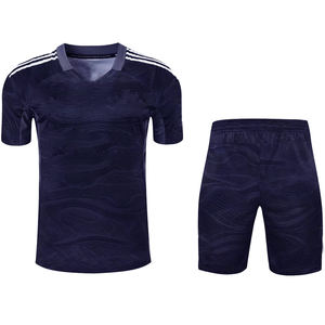 Venta al por mayor diseño liso sublimación personalizada Impresión digital ropa de equipo de fútbol Jersey y pantalones cortos conjunto de desgaste para camisetas juveniles - Product Image 2