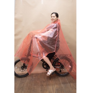 PE Plástico Desechable para una sola persona Servicio OEM Ropa impermeable Luz multicolor Temporal Buen precio Chubasquero Hecho en Vietnam - Product Image 6