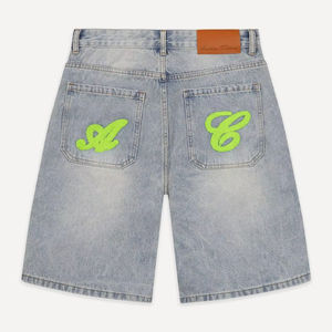 Shorts en jean pour hommes au design unique, couleurs de teintes claires, style streetwear, denim moyen délavé, prix abordable - Product Image 1