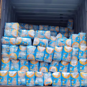 Pañales para bebé listos para exportación en fardos, que ofrecen una textura suave, un ajuste seguro y una secura duradera. Pañales para bebé en fardos. - Product Image 6