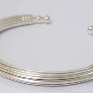 Bracelet en cuivre rouge tissé, bijoux en cuivre émaillé, bracelet à motif géométrique, bracelet en laiton incrusté, artisanat en métal rouge ethnique - Product Image 1