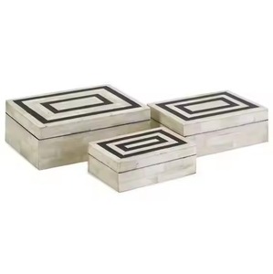 Elegante caja de recuerdo de madera de arte popular hecha a mano, patrón de modelo de incrustaciones de hueso y resina con tema de amor para uso artesanal - Product Image 1