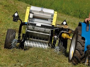Used Antique Round Hay <b>Baler</b> for Sale-Mini Round <b>Baler</b> with Engine Gearbox Motor & High Productivity - Product Image 5