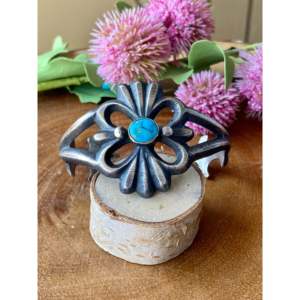 Chimney Butte Kingman Turquoise & Sterling Silver Fashion Cuff Bracelet - Product Image 1