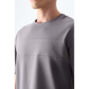T-shirt basique gris foncé pour homme, taille oversize, 100% coton, jersey épais et doux texturé, 88378 - Product Image 5
