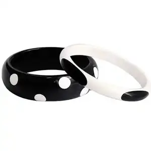 Pulseras de diseñador de resina transparente de tamaño personalizado más vendidas, brazaletes de accesorios de moda hechos a mano - Product Image 6