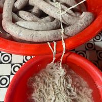 Perlengkapan Tukang Daging Profesional AkFood Uniform Caliber Hog Casings 100M Pr A11A30 Mesin Pengolahan Sistem Sosis Vietnam 2