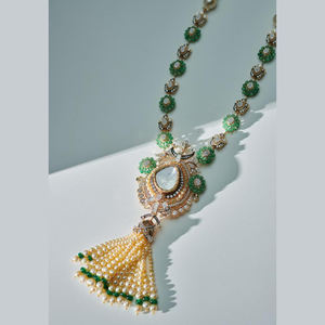 Ensemble de collier de luxe moderne et élégant en plaqué or de 24 carats-parfait pour les occasions spéciales et l'usure quotidienne - Product Image 3