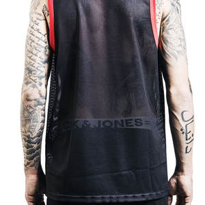 Camiseta sin mangas ajustada para hombre, camiseta sin mangas de estilo veraniego disponible en tamaños personalizados, colores y materiales para compradores globales - Product Image 6