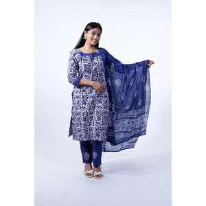 ชุดสูทเต็มตัวพิมพ์ลายบาติกผ้าฝ้ายแท้คุณภาพพรีเมี่ยมสำหรับผู้หญิงจากอินเดีย - Product Image 3