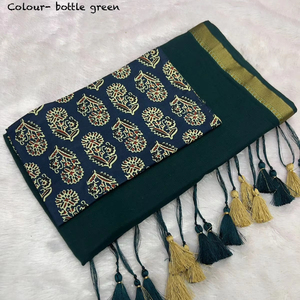 Saree en coton de soie de lin fluide avec imprimés de fleurs numériques et chemisier contrasté avec impression numérique parfait pour la célébration - Product Image 1