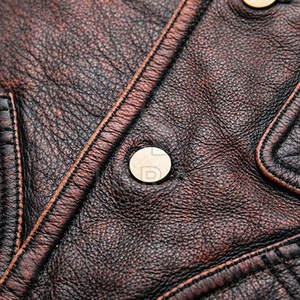 Gilet en cuir pour homme, matériau de qualité supérieure, conçu pour les tenues décontractées, un look élégant et à porter toute l'année - Product Image 4