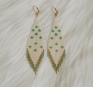 Boucles d'oreilles pendantes en perles de verre Miyuki multicolores Bijoux de perles de mode vintage et tendance avec pierre principale poire BY HF CRAFTS - Product Image 3