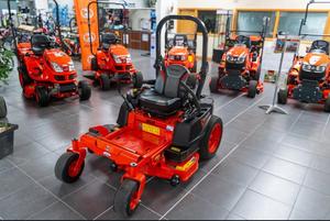 Máquina cortadora de césped de giro cero aprobada Cortacésped Tractor Cortacésped de jardín. - Product Image 3