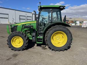 Used 2022 John Deer 5125M Tracteur - Product Image 2