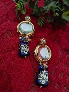 Boucles d'oreilles Kundan de haute qualité du fabricant indien en laiton plaqué or perle diamant filles vêtements de fête pour femmes religieux ethnique - Product Image 2