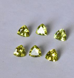 Joyería de piedras preciosas sueltas de trillón de peridoto verde Natural de grado AAA - Product Image 3