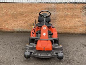 Tractor Husqvarna R214TC / Gasolina / Motor a Gasolina - Product Image 2